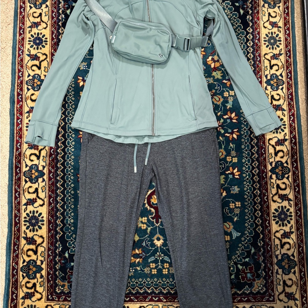 Lululemon set define jacket , crop jogger pants and fanny pack